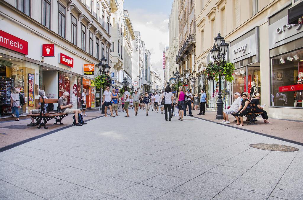 The Fashion Street Apartment Budapest Exterior foto